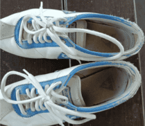 Ношенные кроссовки Le Coq Sportif из белой натуральной кожи от Маши — обычные люди, которые создают аутентичные коллекции ношенных вещей для Fetish-Store.ru. Гарантия подлинности, проверенные исполнители.